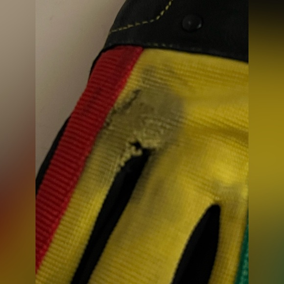 Pow Barker ski Gloves Rasta 40 grams of 3M™ Thinsulate™ insulation water-proof - Picture 10 of 11